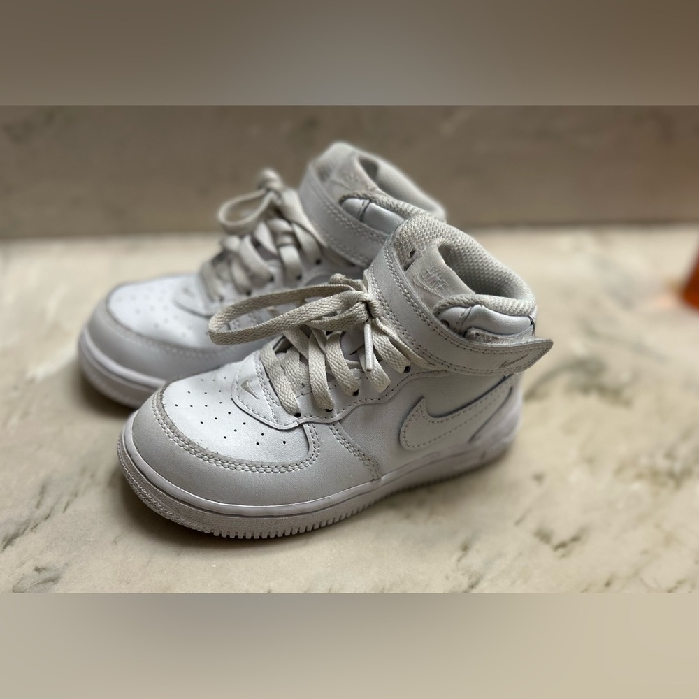 Toddler Nike Air Force 1s Mid LE